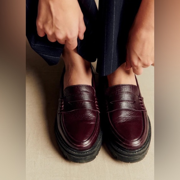 Sezane Albane Loafers Burgundy Leather - Picture 5 of 16